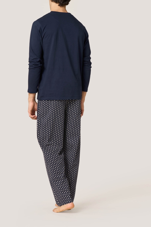 gpu0119nca032_pigiama_lungo_stampa_microgeometrica_02