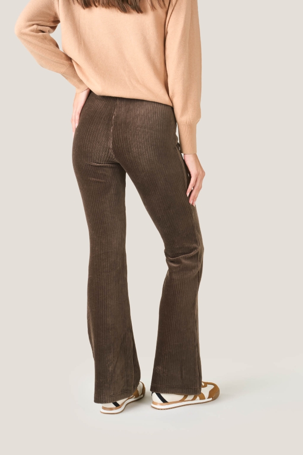 gld0766ncm040_pantaloni_flare_velluto_a_costa_larga_03