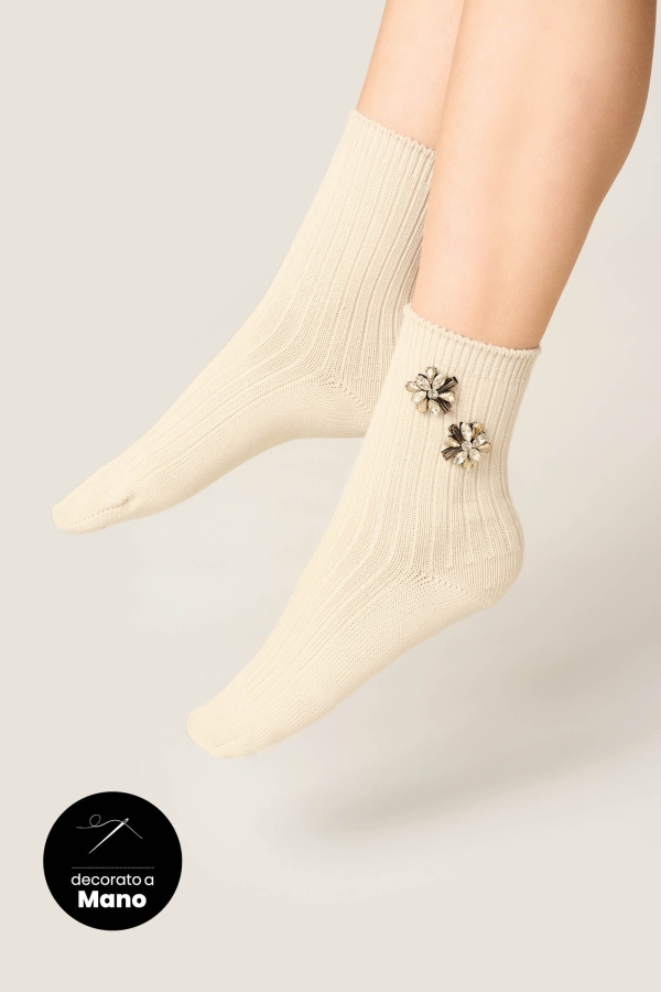 gtd0980ncb006_calzino_tinta_unita_a_costina_con_bijoux_02