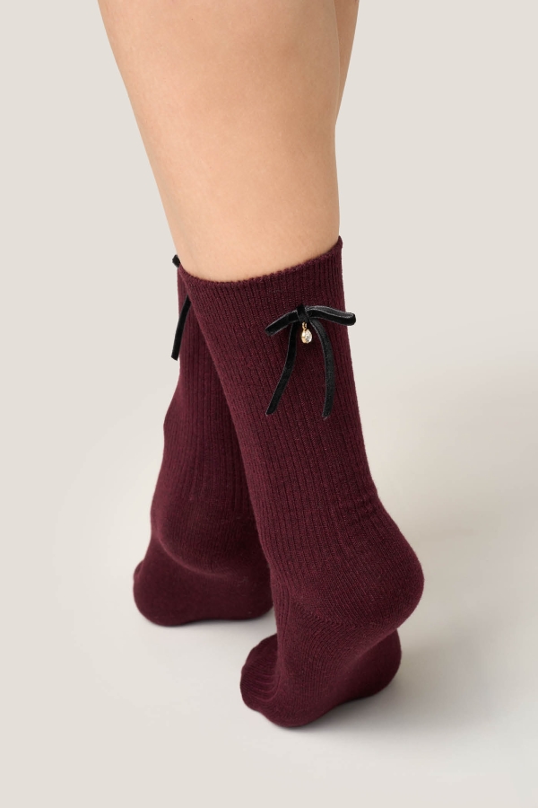 gtd0983ncv021_calzino_a_costina_con_fiocco_e_charm_03